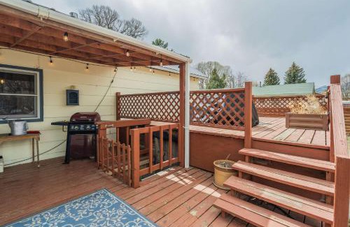 Buena Vista Casa | Yale Yard Stylish Escape with Scenic Views