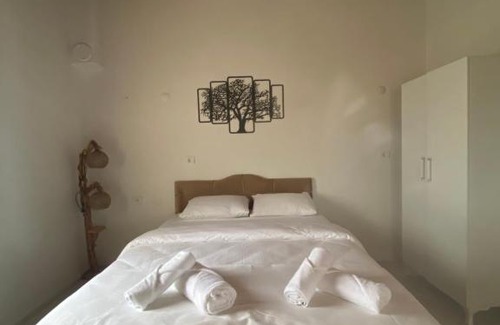 Cumhuriyet Cama Y Desayuno | YALI OTEL SEFERİHİSAR ÜRKMEZ