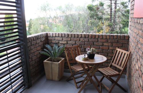 Emalahleni Casa | Yalla Yalla Boutique Hotel