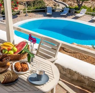 Kanalia Apartamento | Yalos Mykonos Ornos Pouli private apartments w shared swimming pool