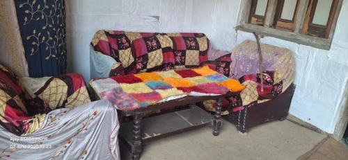 Amroha Casa | Yameen Homestay