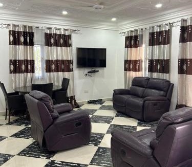West Coast Division Apartamento | Yamzo's Apartments
