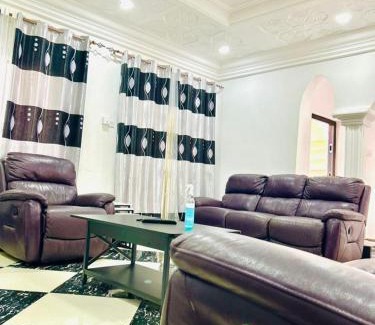 West Coast Division Apartamento | Yamzo's Apartments
