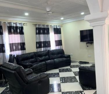 West Coast Division Apartamento | Yamzo's Apartments