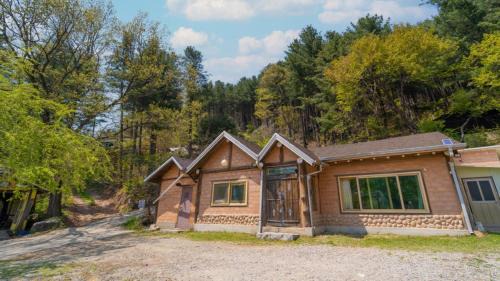 Seojong Casa | Yangpyeong santa pension