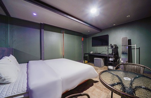 Yangsan Hotel | Yangsan Bukbudong Benz