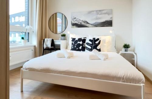 Nivy Apartamento | Yarn - brand new - free parking - balcony with city view - Central shopping mall