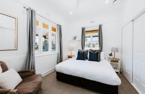 Central Mudgee Casa | Yarranvale on Gladstone - A Gorgeous Country Abode