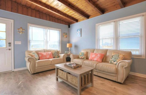 Long Beach Casa | Yat Da Beach Up