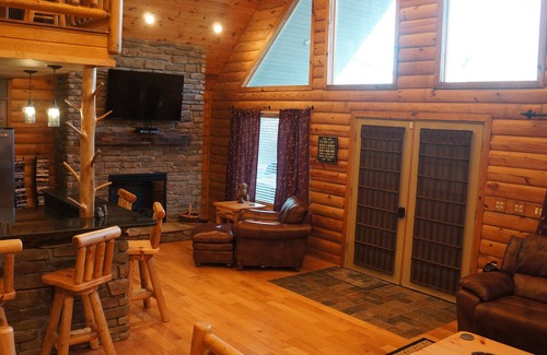 Adams Cabina | Yatesville Lake Premier Cabin Rental - La mejor casa de vacaciones en el este de KY