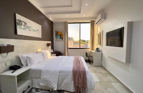 Masaki Hotel | Yayo Masaki
