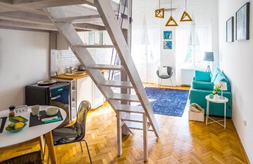 Szekesfehervar Apartamento | Ybl Apartment City Center