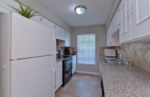 East Ybor Casa | Ybor Casita! 3-Bedrooms Steps away from Centro Ybor!