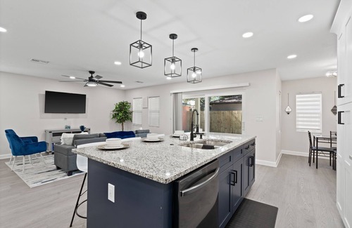 Ybor City Casa | Ybor Heights Retreat w/ Game-Room, Patio & More!