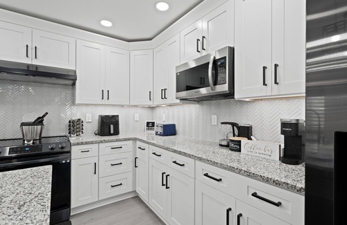 Ybor City Casa | Ybor Heights Retreat w/ Game-Room, Patio & More!