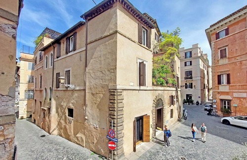 Rione XI Sant'Angelo Apartamento | YCH-Luxury home near Piazza Venezia