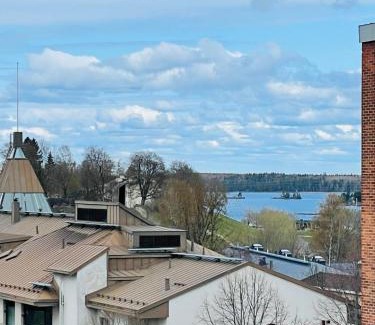 Lappeenranta Apartamento | Ydinkeskusta kaksio Saimaa näkymillä, AC, WiFi, parveke