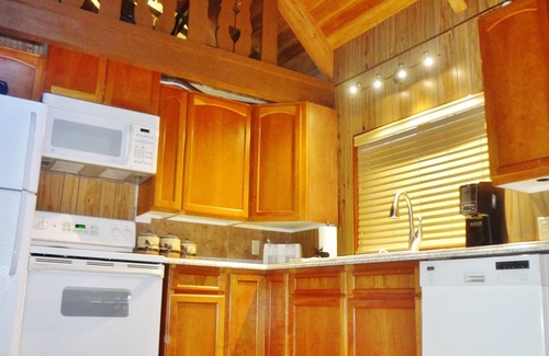 Roslyn Ridge Chalet De Esquí | Todo el año junto al lago Cle Elum, motos de nieve en invierno y cerca de Suncadia