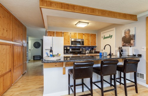 Florence Casa | Year Round Fun - Dog Friendly!