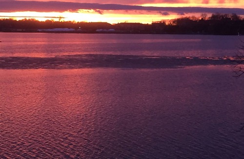 Greenwood Casa | Year Round Lake Living Resort Style , On beautiful Lake Minnetonka.