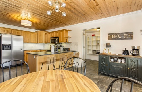Ranger Cabina | Year Round Mtn View| EV Charger| Hot Tub| Firepit
