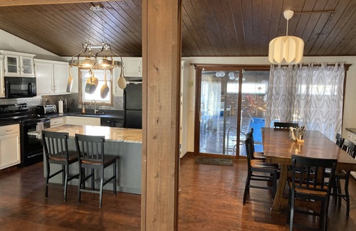 Mosherville Casa | Year Round Playground with INDOOR Pool and Hot Tub