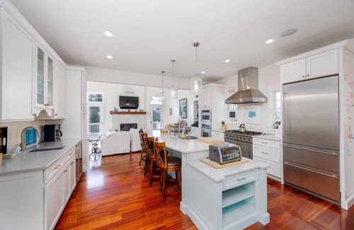 West Cape May Casa | Year-Round Retreat in West Cape May with Pool – Pet Friendly! Biriding Retreat