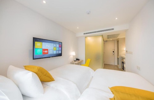 Ratchathewi Hotel | Yello Rooms Hotel Victory Monument