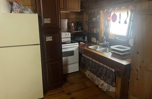 Stendal Cabina | Yellow Banks Log Cabin With Waterfront Views