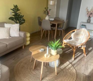 Makkum Apartamento | Yellow Bliss Apartment Makkum Beach