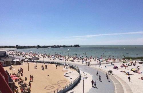 Makkum Apartamento | Yellow Bliss Apartment Makkum Beach