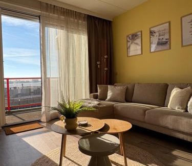 Makkum Apartamento | Yellow Bliss Apartment Makkum Beach