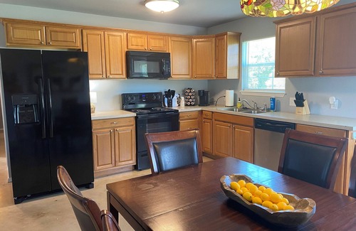 Claremore Casa | Yellow Country Delight