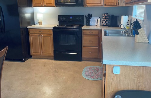 Claremore Casa | Yellow Country Delight