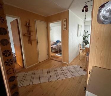 Kemi Apartamento | Yellow dream house - 3 min from highway, sauna, big private parking