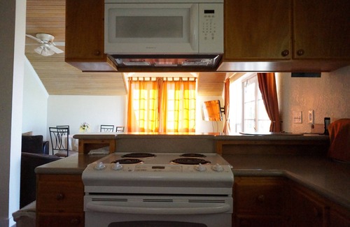 North Palmetto Point Cabaña | Yellow Elder Cottage, 1 Bedroom
