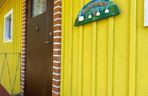 Oskarshamn Municipality Casa | Yellow Figeholm