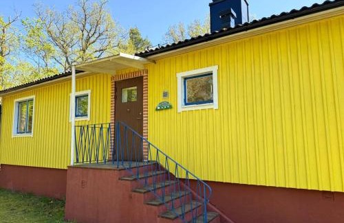 Oskarshamn Municipality Casa | Yellow Figeholm