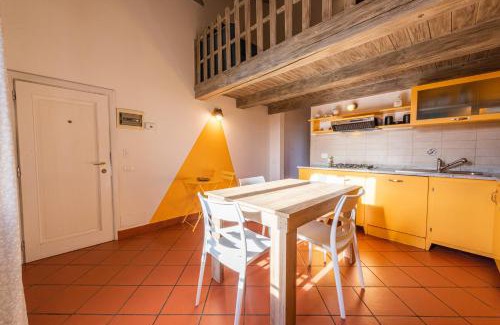 Le Cure Apartamento | Yellow Home by MMega