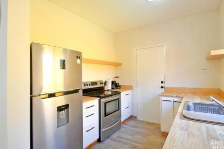 La Paz Apartamento | Yellow Home Quiet Area Coromuel Beach 16km 9 3mi