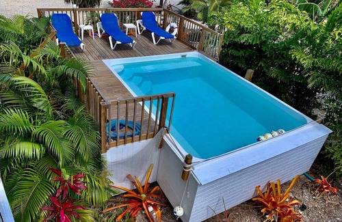 Cudjoe Key Casa | Piscina privada climatizada, ubicación perfecta, muelle.