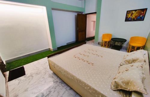 Jabalpur Casa | Yellow Homestay - Modern 2BHK AC stay