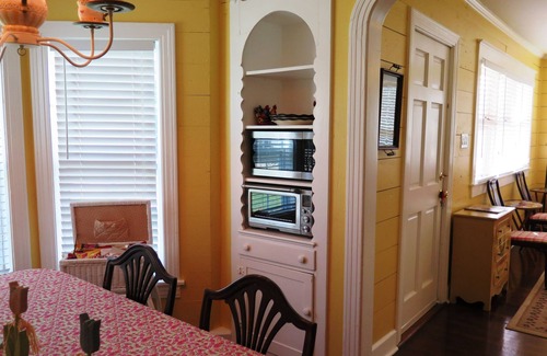 Salado Cama Y Desayuno | Yellow House Bed and Breakfast