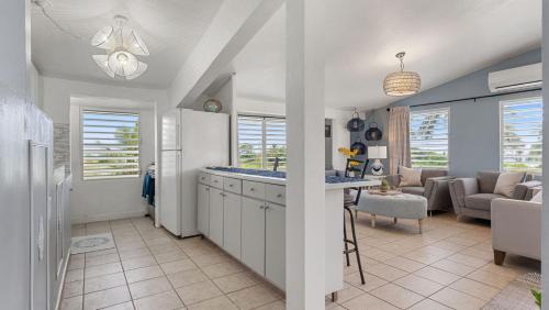 Rio Grande Apartamento | Yellow House Unit A - 2 min walk to the Beach