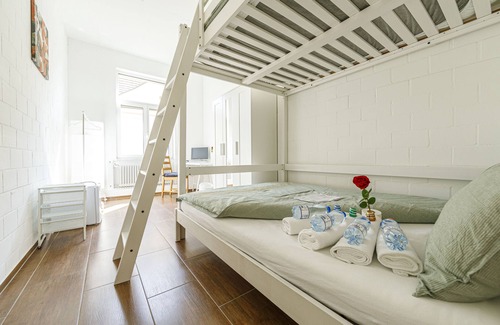 St. Gallen Casa | Yellow Inn