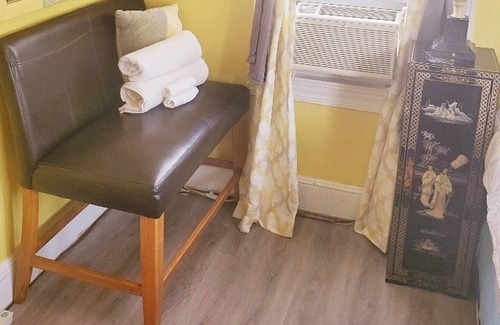 Dover Casa | Yellow Rm Dover-Del State, Bayhealth- Dov Base