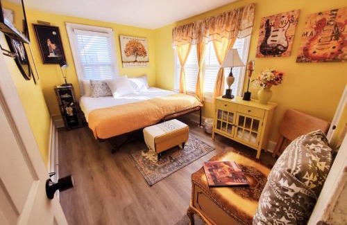 Dover Casa | Yellow Rm Dover- Del State, Bayhealth- Dov Base