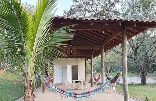 Braganca Paulista Casa | Granja de techo amarillo en Bragança Paulista