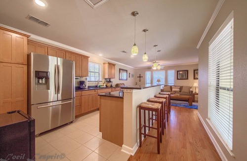 Canyon Lake Casa | Yellow Rose Cl 2459 1 Bedroom Home by RedAwning