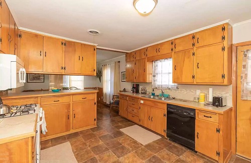 Amarillo Casa | Yellow Rose House